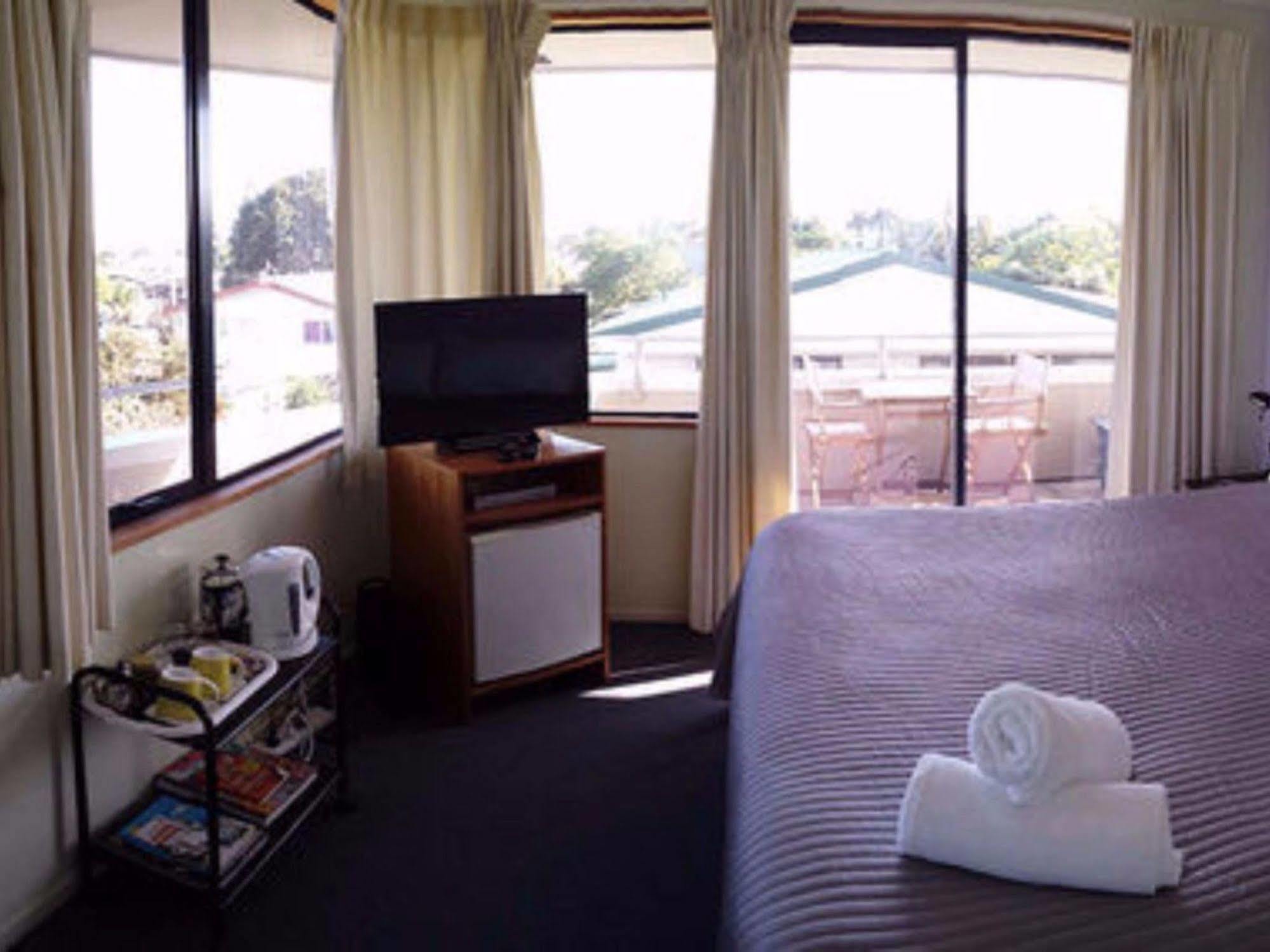 Boatshed Motel Apartments Mount Maunganui Exterior foto